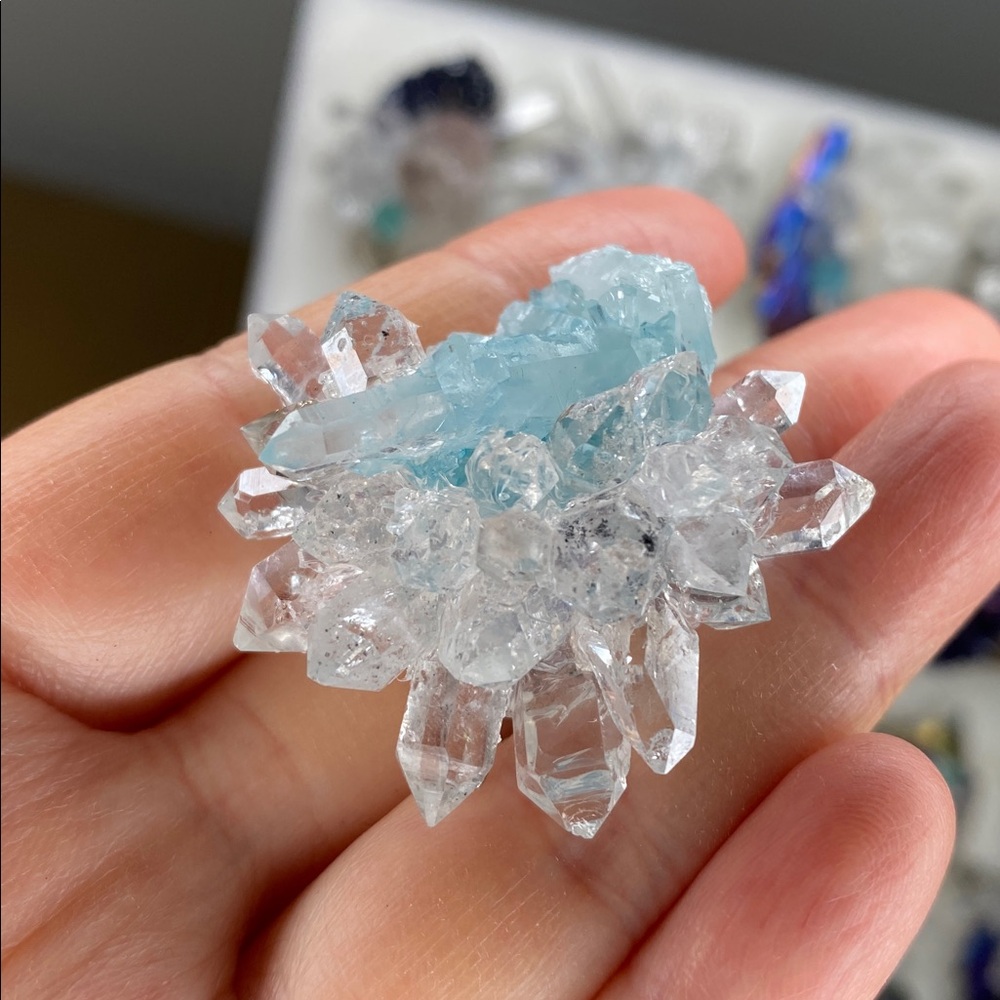 Light Blue Crystal Cluster Statement Ring - Women… - image 8